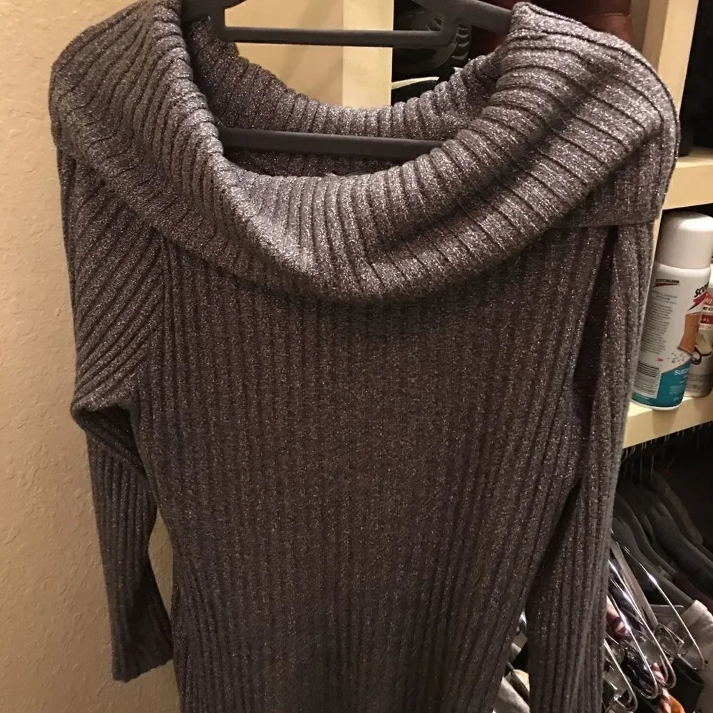14 Gorgeous Festive Silver Sparkle Sweater